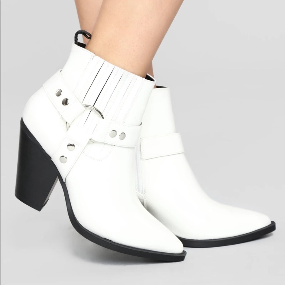 Fashion Nova NIB saddle up bootie 6